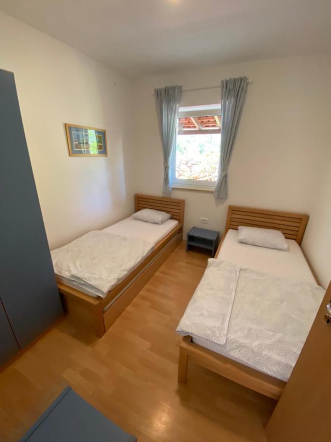Apartments Matlovac Ždrelac Exteriör bild