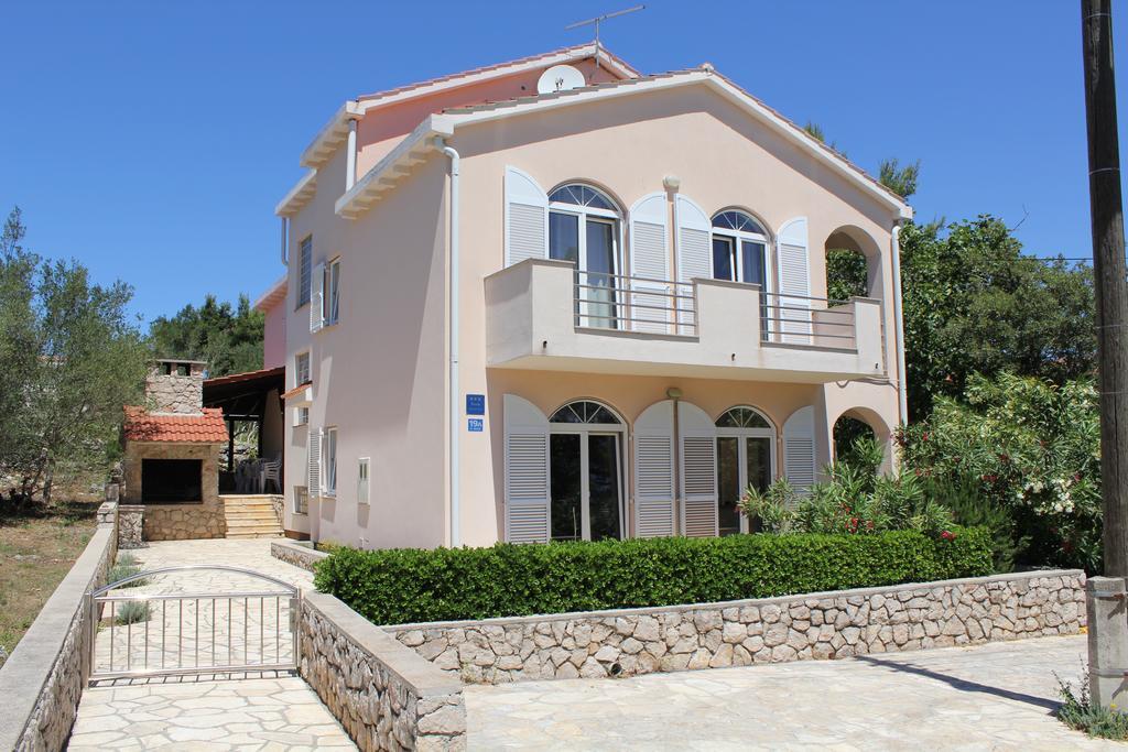 Apartments Matlovac Ždrelac Exteriör bild